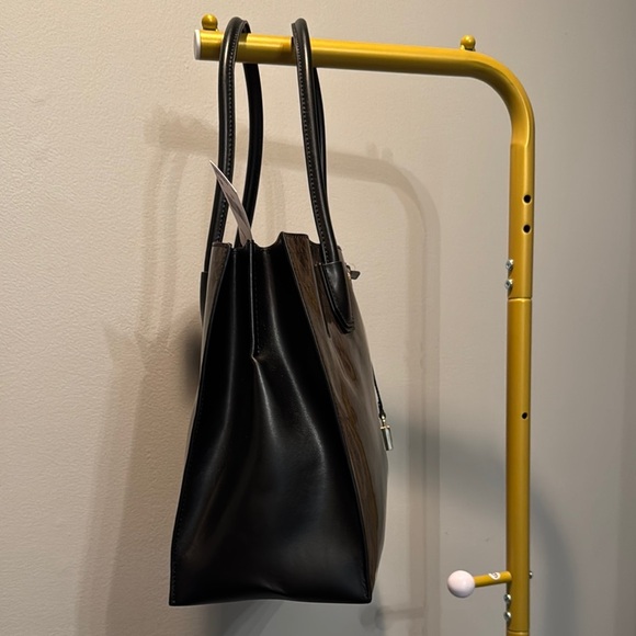 Michael Kors Brown and Black Tote Bag with Signature Monogram - Picture 5 of 15